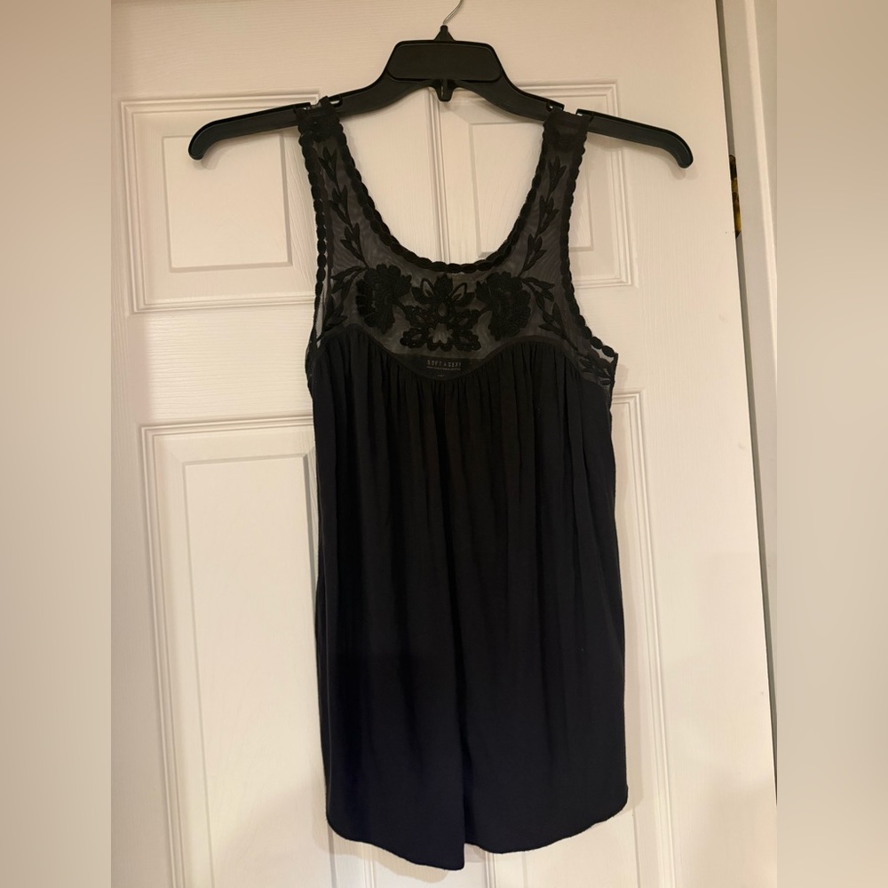 American Eagle Women’s Lace Sleeveless Top